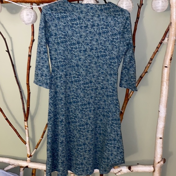 Toad &Co V neck dress - Picture 2 of 4